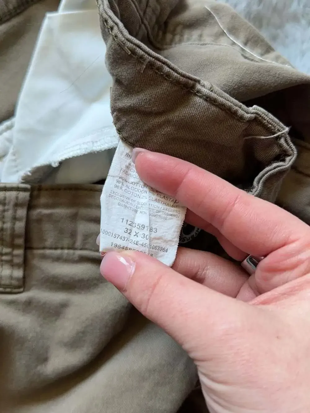 Wrangler Y2K Regular Taper Cargo Pants in Khaki Brown - Picture 3 of 7